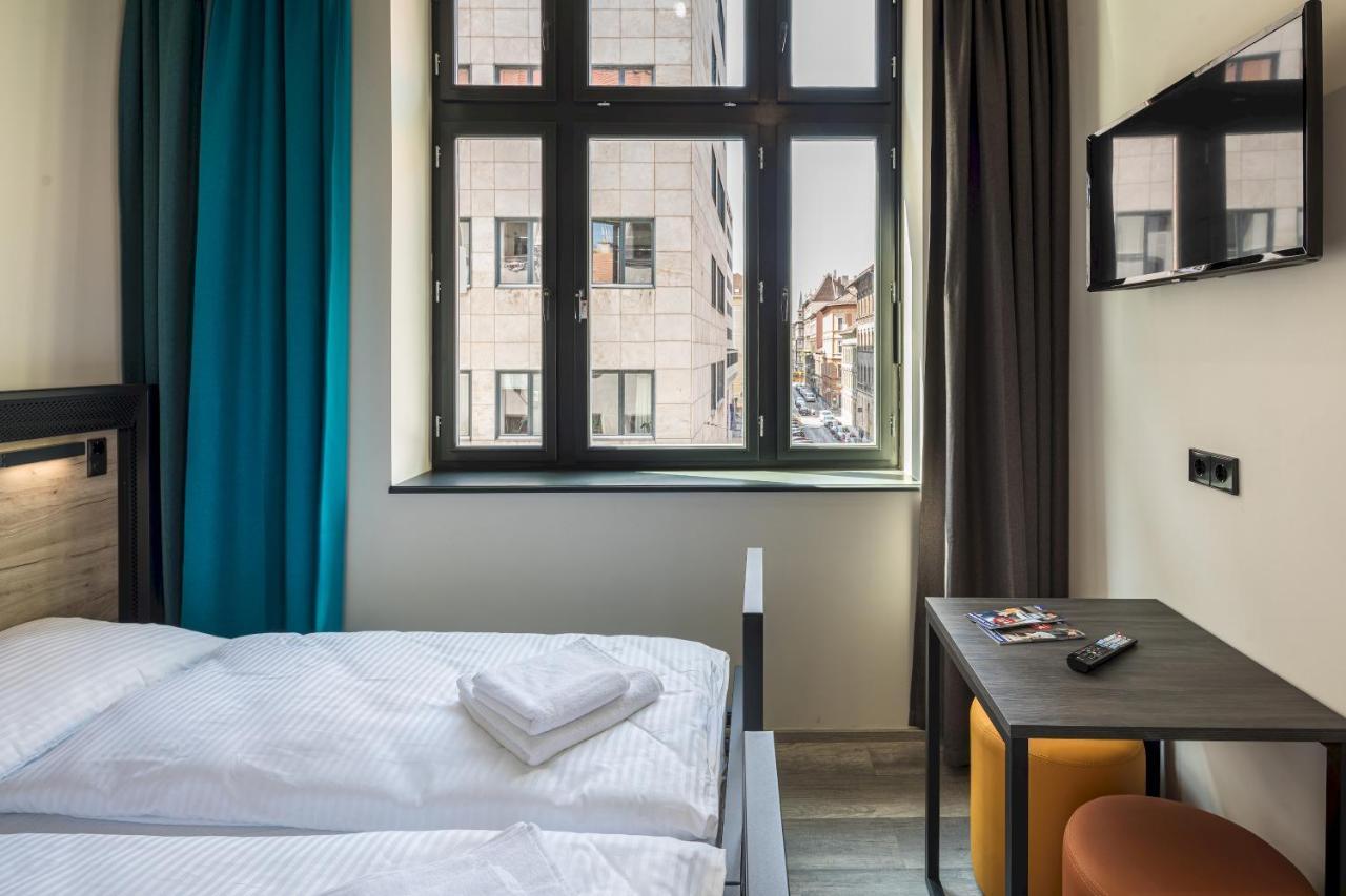 Twin room,1163263605:JPEG
