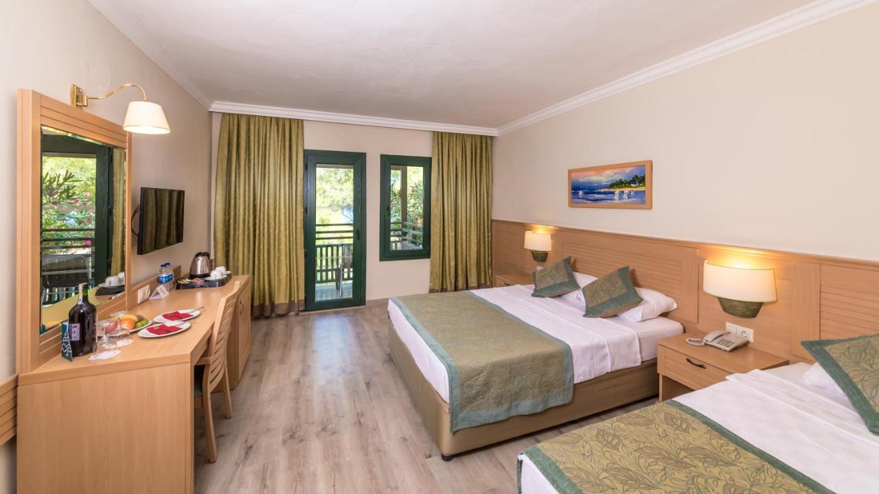 Standard Villa Double or Twin Room with Garden View