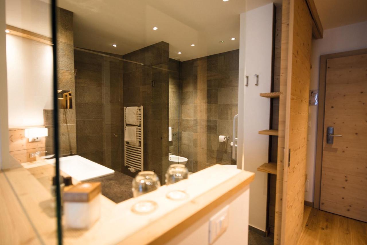 Familiensuite mit Balkon