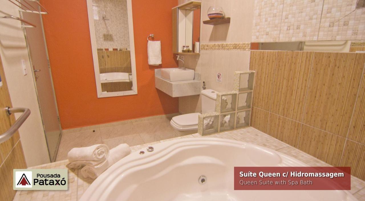 Suíte Queen com Banheira de Hidromassagem