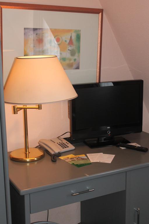 Single Room,110580543:JPEG