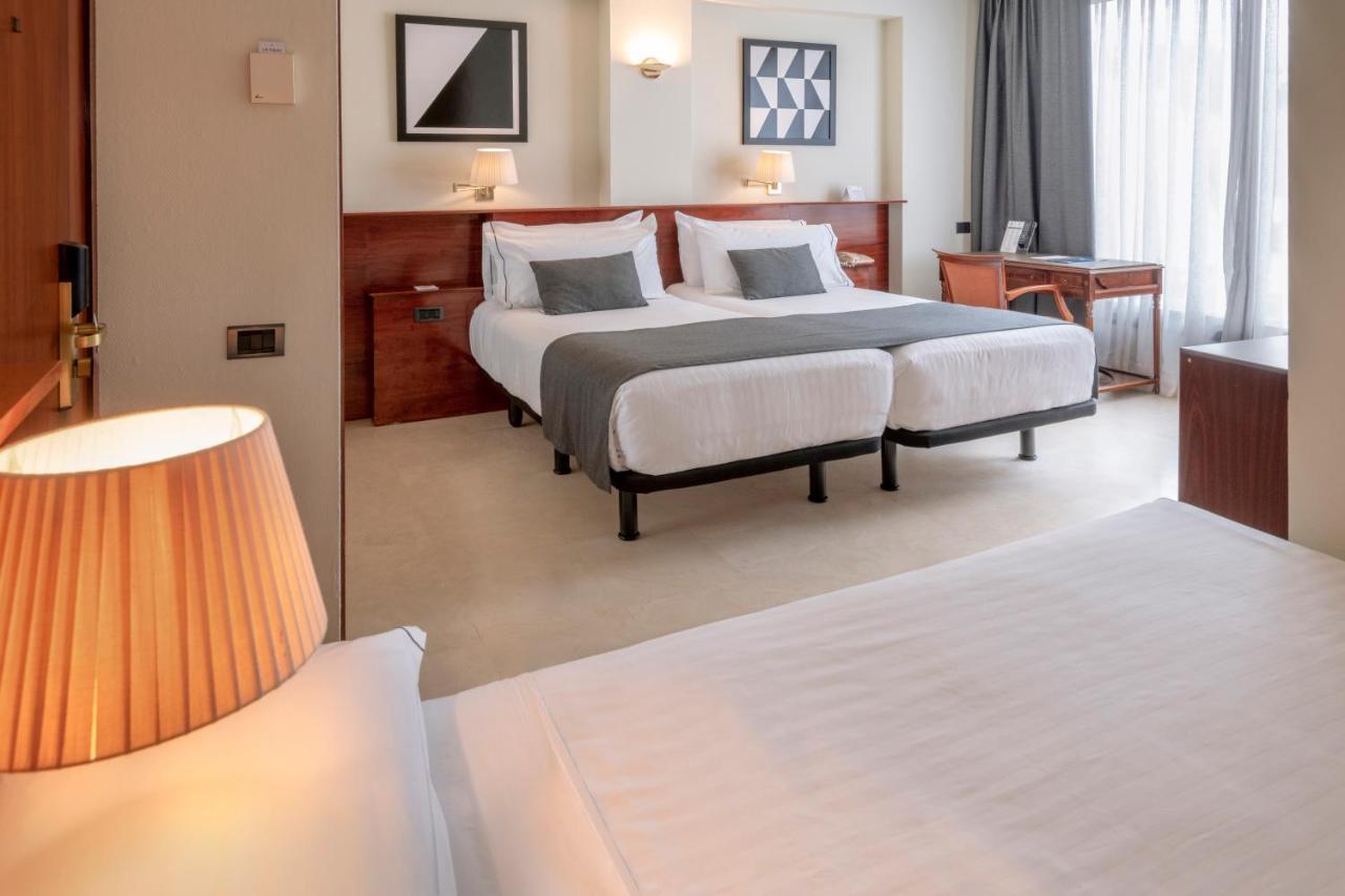 Double or Twin Room with Extra Bed (2 Adults + 1 Child),1137543157:JPEG