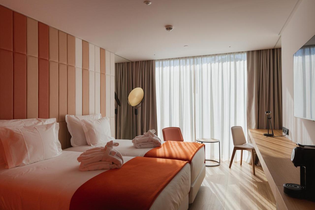 Deluxe Zweibettzimmer mit Blick auf die Show