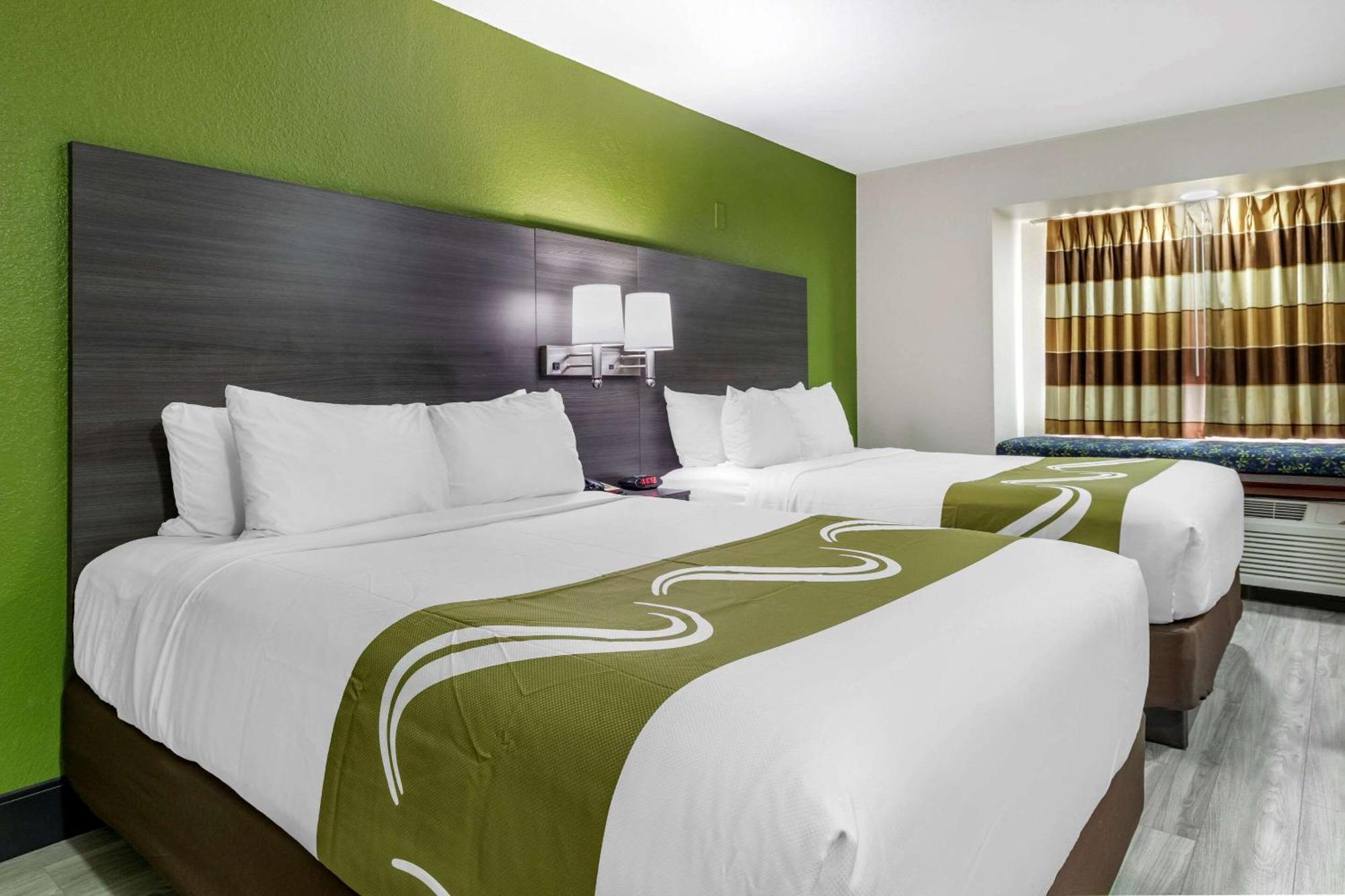 2 Queen Beds,1218540298:JPEG