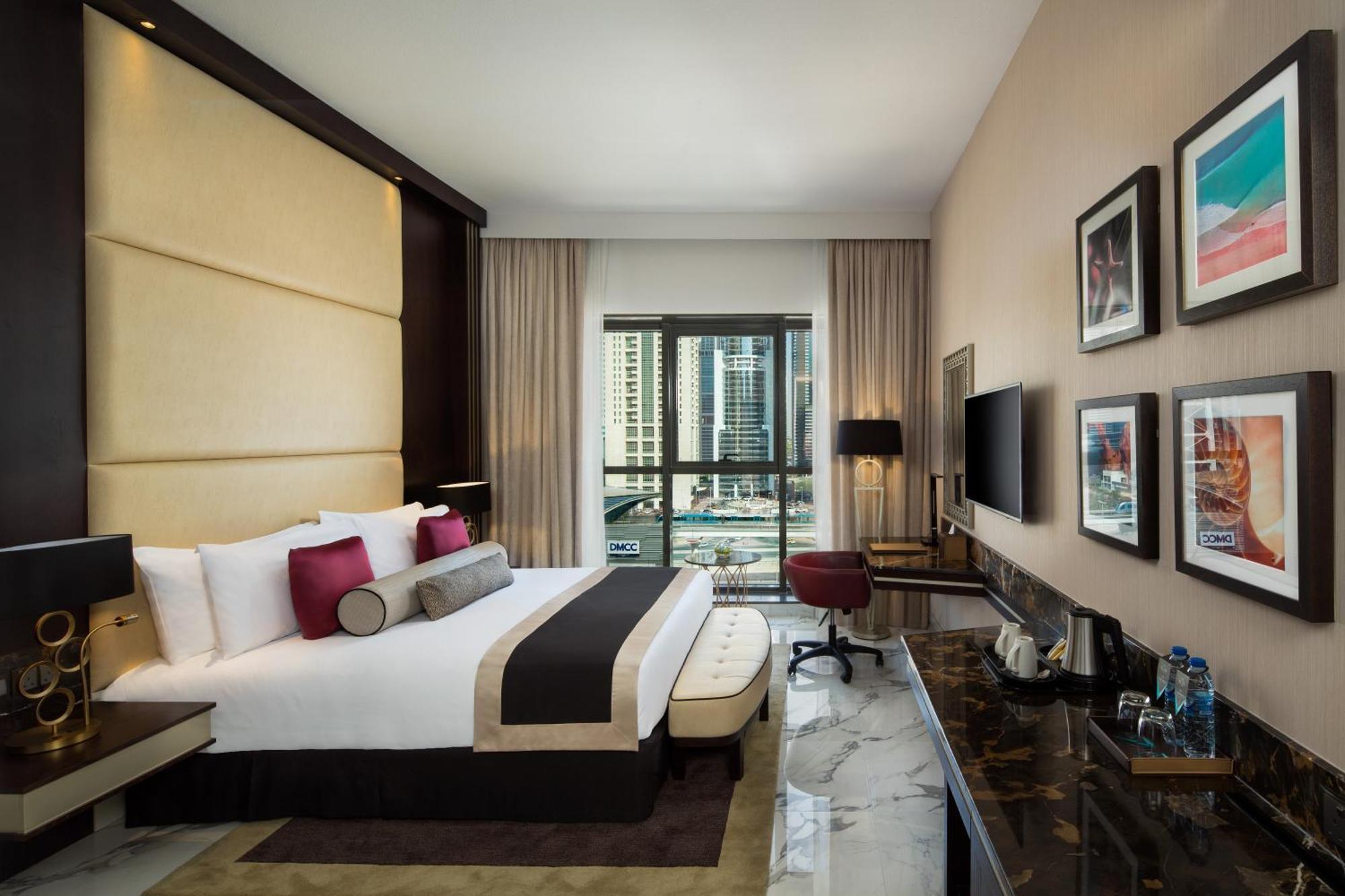 Superior King Room, including Soluna Beach Club Access on Palm Jumeirah, early check in at 11am, late check out at 4pm, 25% discount on Food & Beverage (offer valid until 30th September 2026)