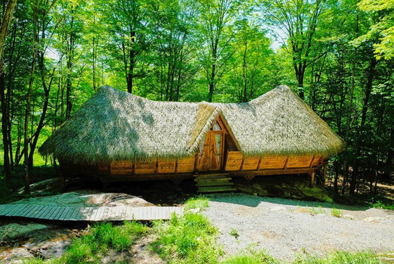 Stilt house,970699891:JPEG