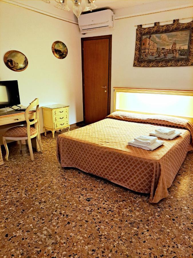 Chambre Double avec Salle de Bains Privative Extérieure