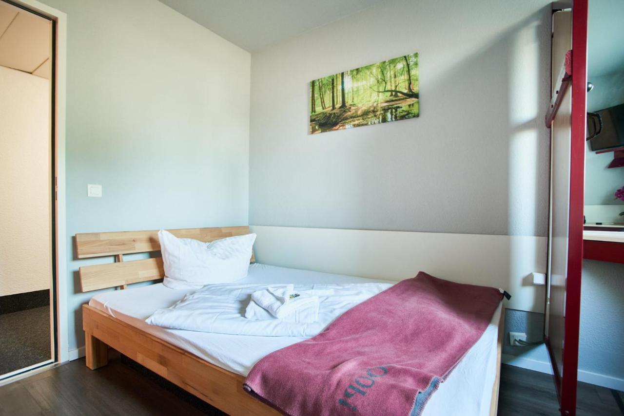 Doppelzimmer mit externem Badezimmer