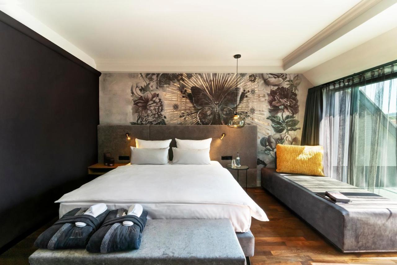 Large Double Room,1270619272:JPEG