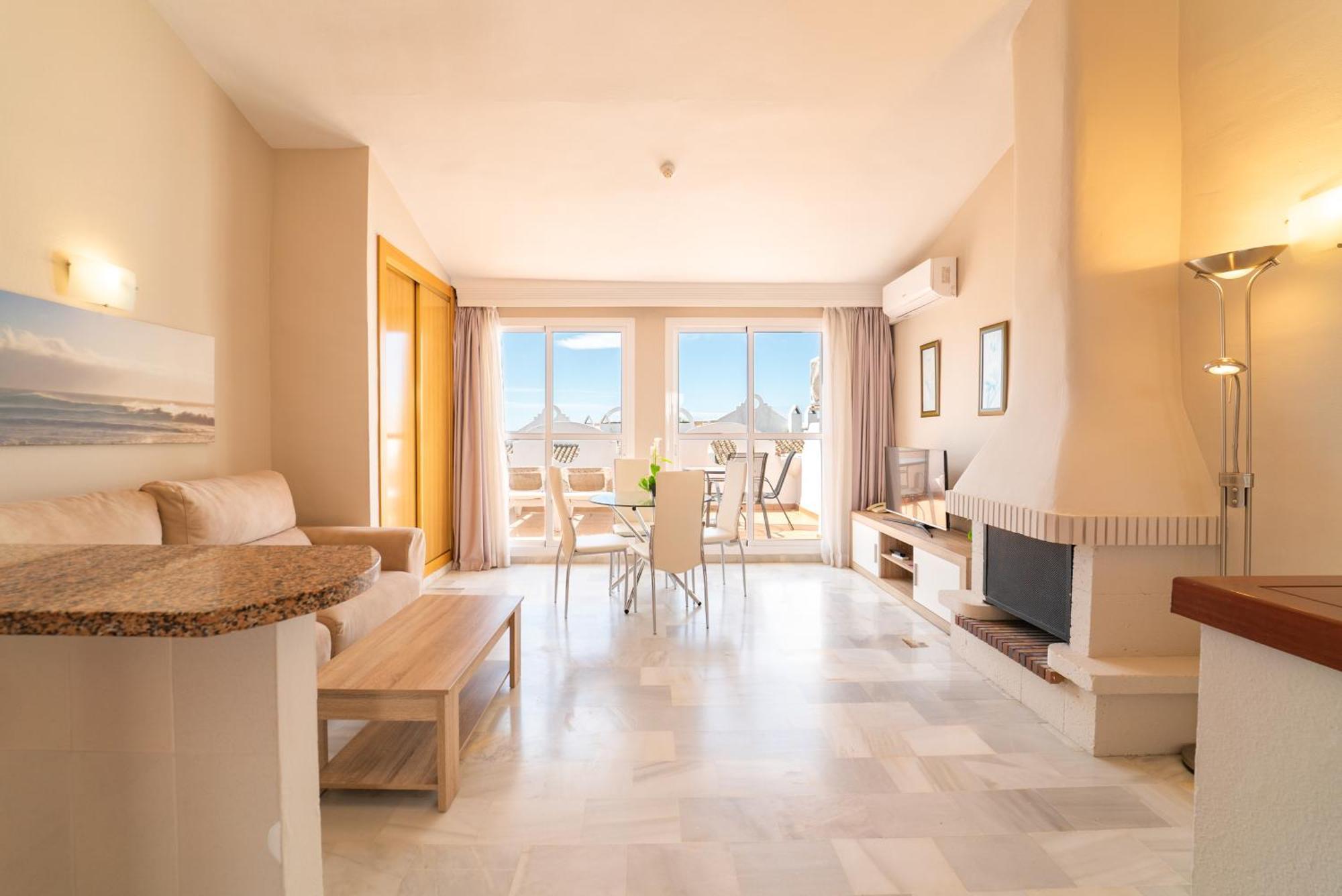 One-Bedroom Apartment Terrace,1272663883:JPEG