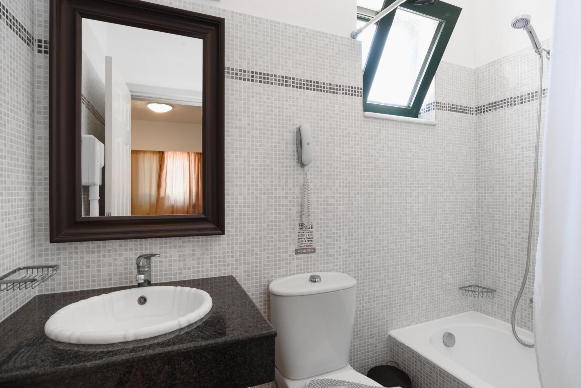 One-Bedroom Apartment (3 Adults)