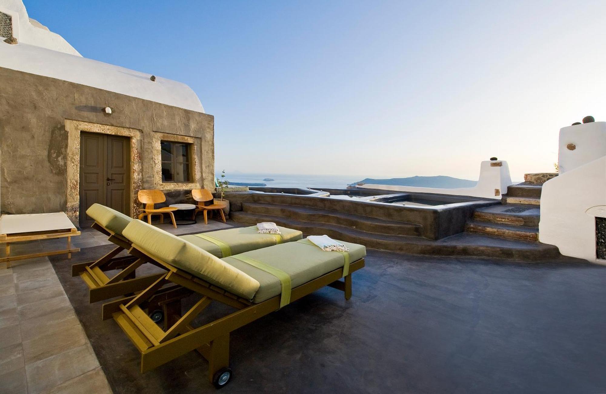 Enigma Superior Cave Suite Outdoor Plunge Pool & Caldera View,1273474849:JPEG