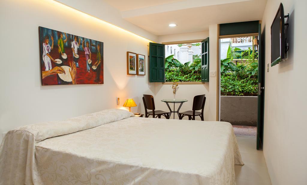 Quarto Econômico com Cama de Casal ou 2 de Solteiro