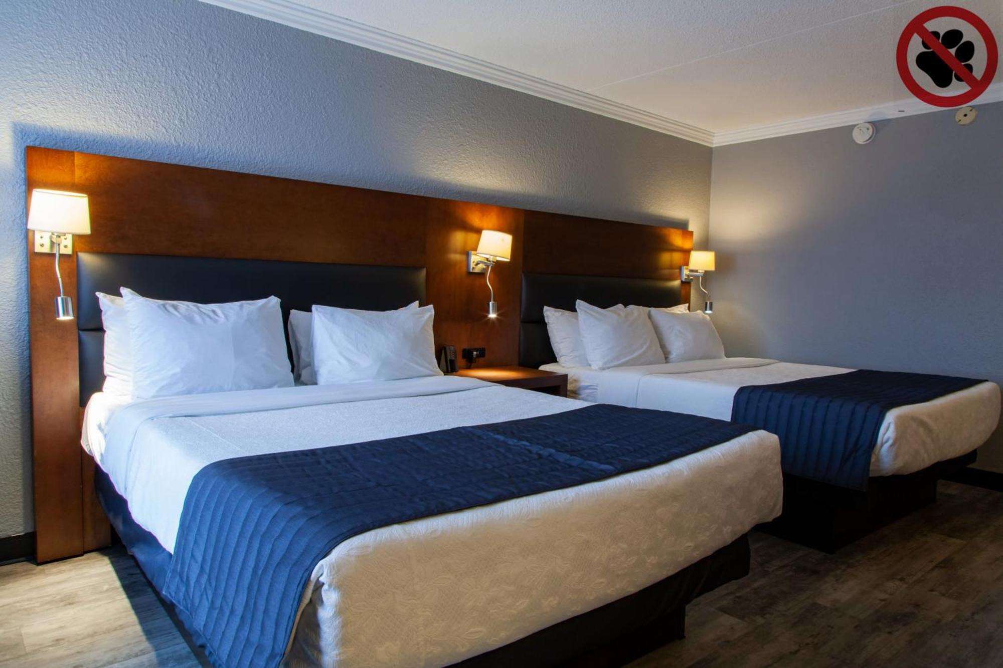 Queen Room Two Queen Beds Pool Access Non-Smoking,1730005878:JPEG