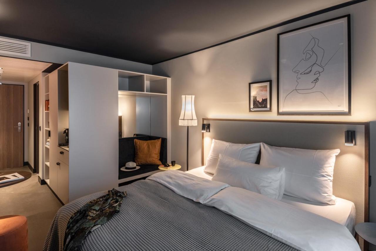 REVO Room
