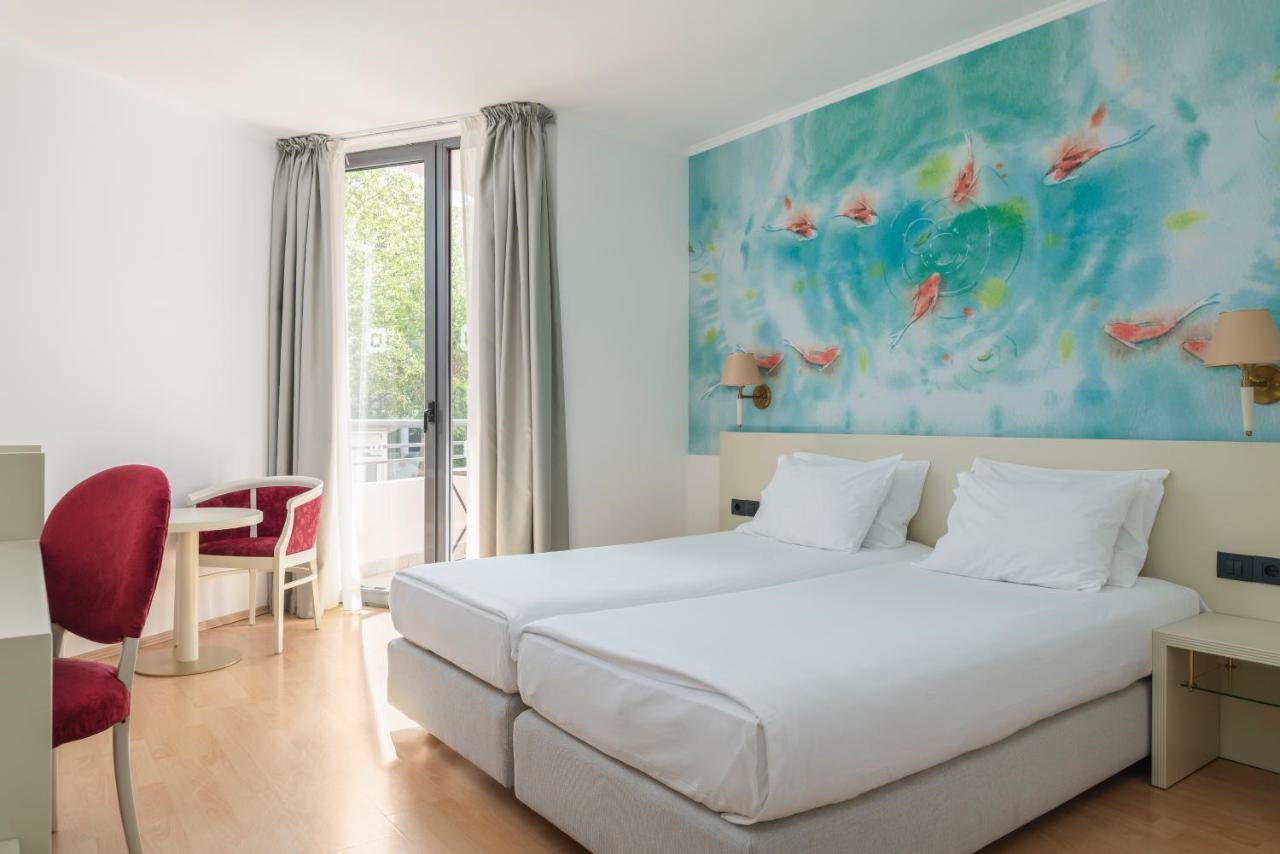 Chambre Double ou Lits Jumeaux - Vue sur Jardin