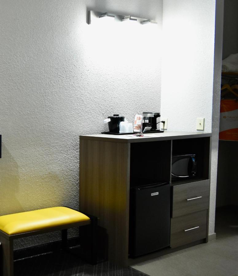 King Suite with Sofa Bed - Non-Smoking
