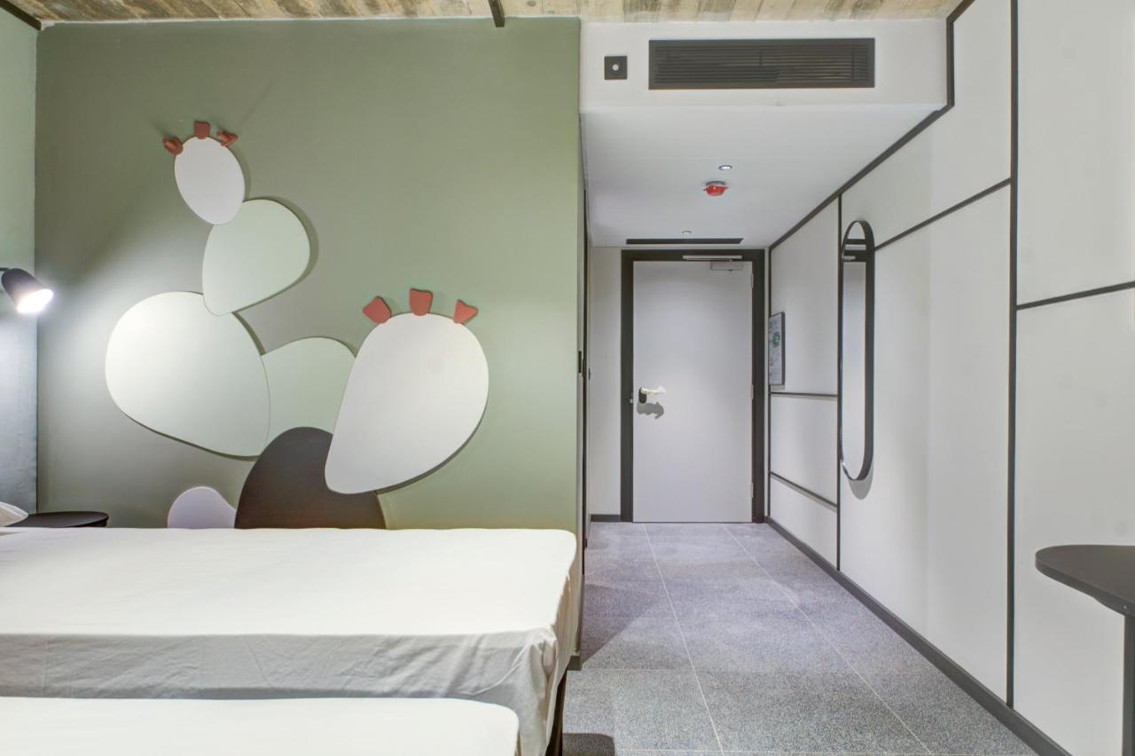 Standard Doppel-/Zweibettzimmer mit Stadtblick
