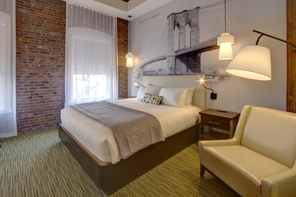 Queen Room,553268502:JPEG