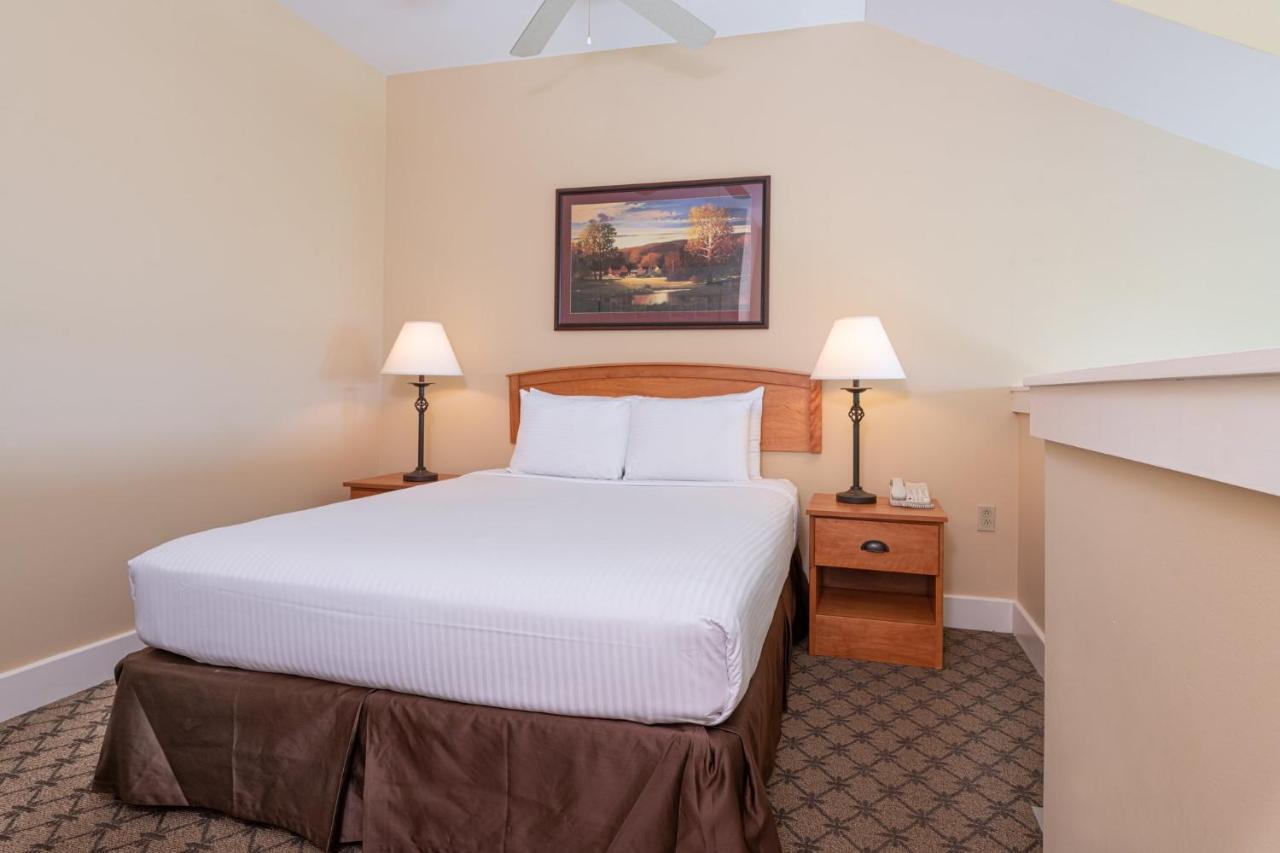 Studio Apartment,1386509186:JPEG