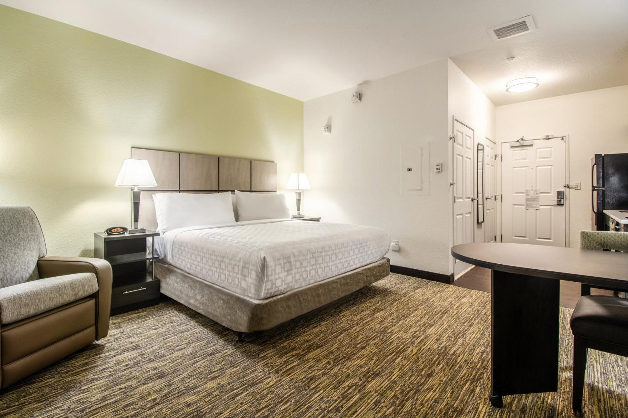 Queen Studio Mobility Accessible Roll Shower