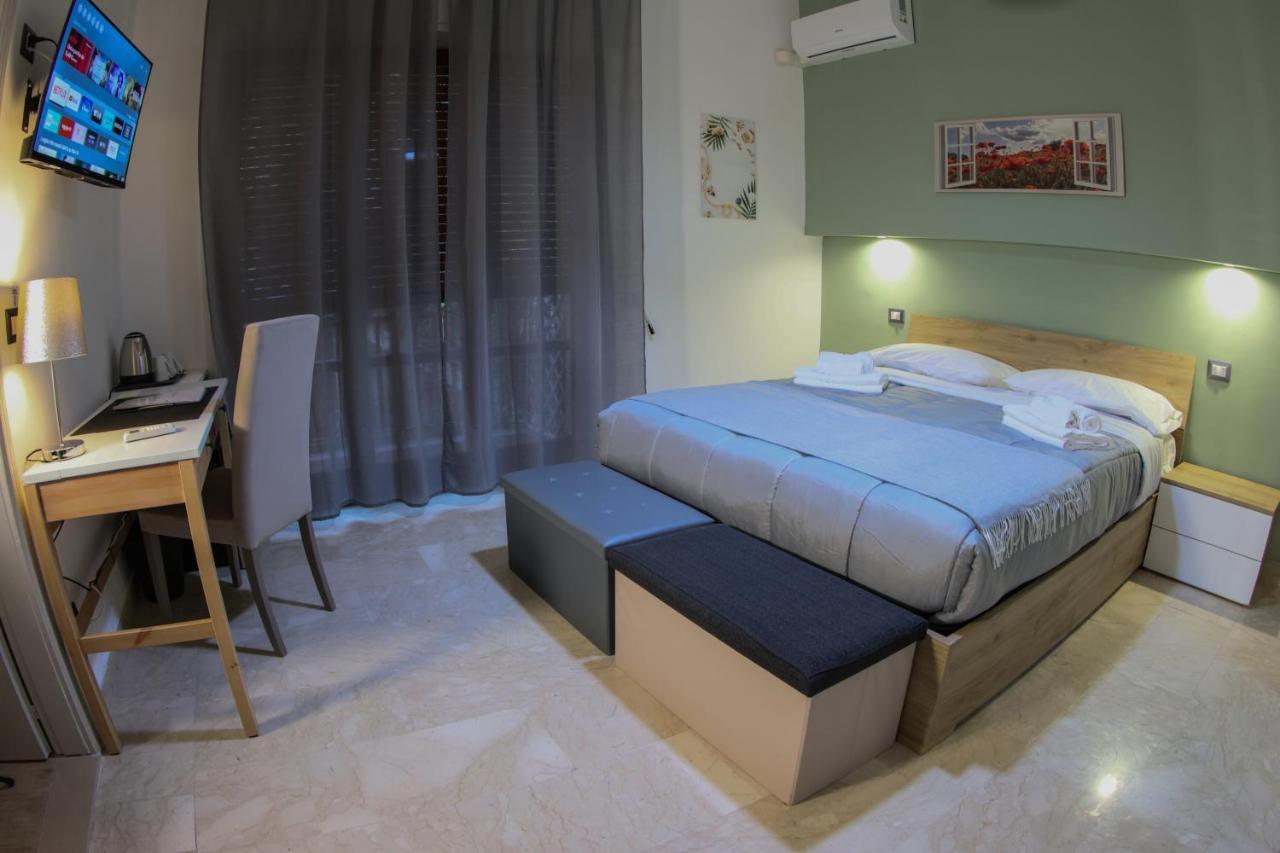 Double Room with Balcony,1465911752:JPEG