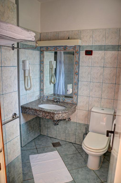Economy Double or Twin Room with Balcony (3 Adults),267949581:JPEG