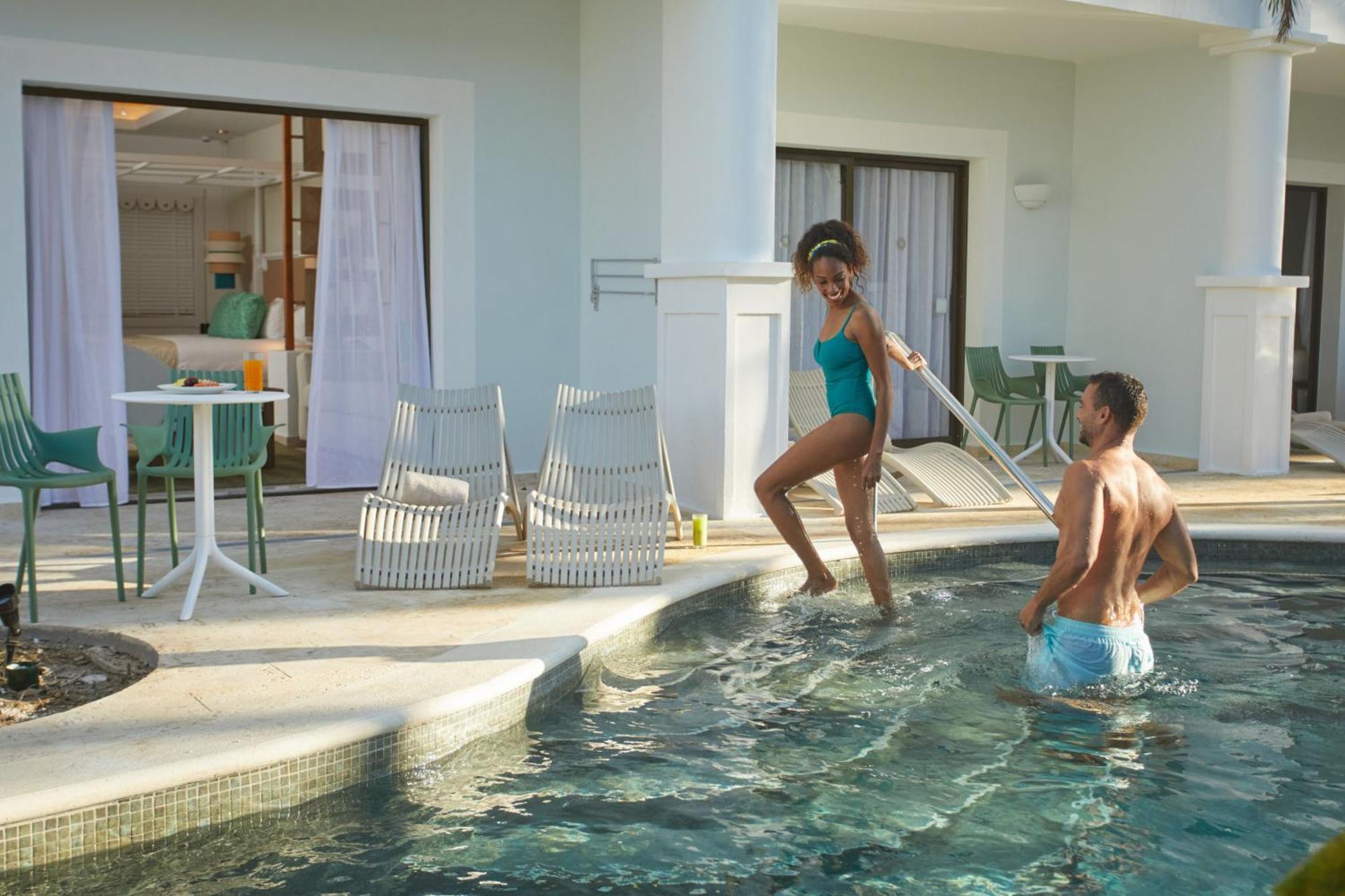 Suite Junior Deluxe con acceso directo a la piscina (1 adulto)