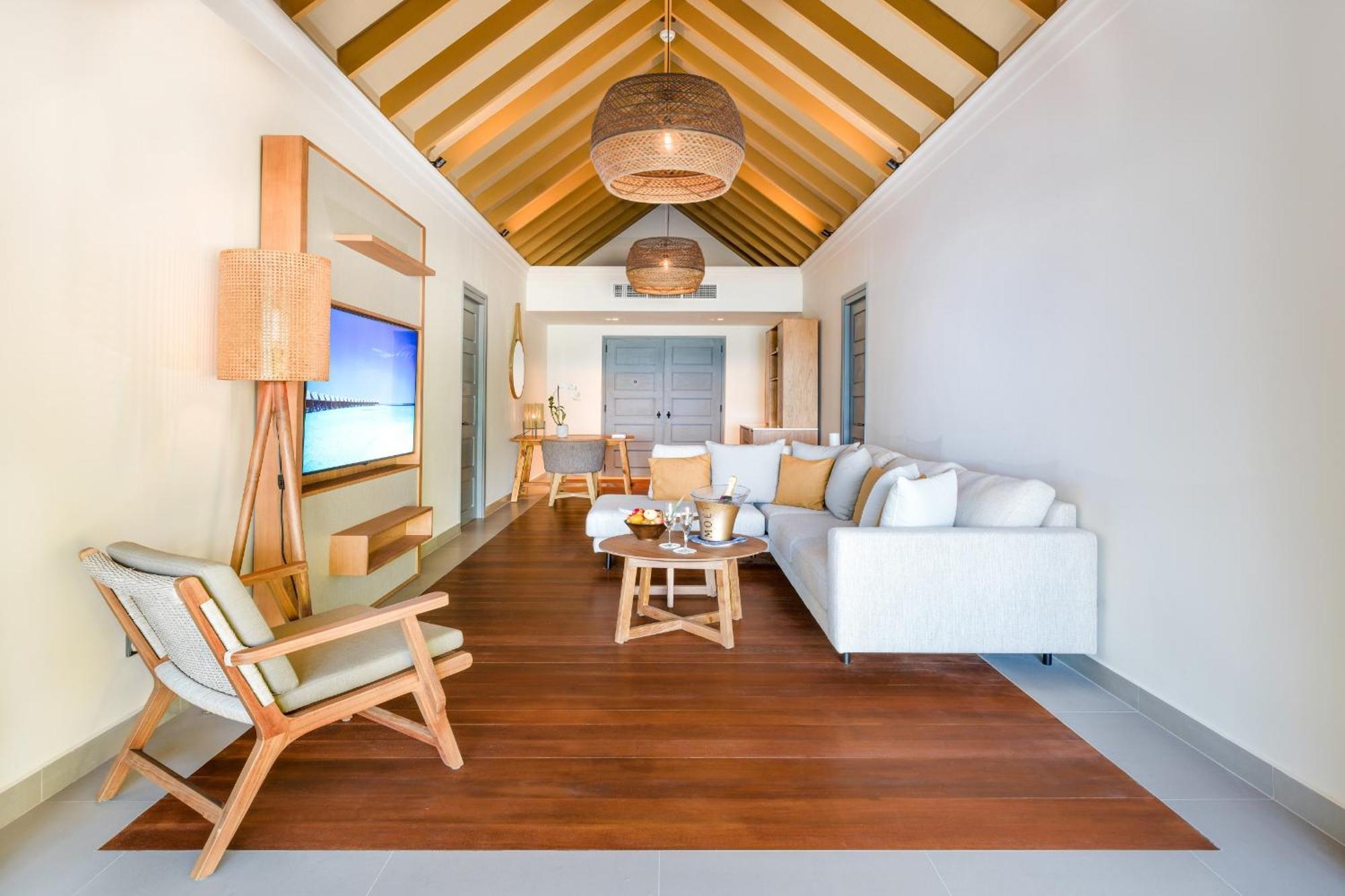 Two Bedroom Beach Pool Residence