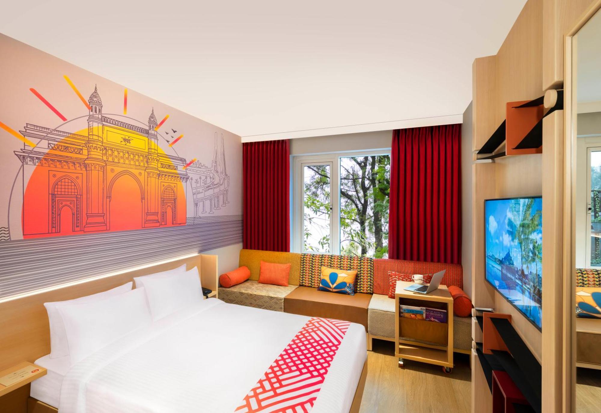 Luxe Queen Room,1471891916:JPEG