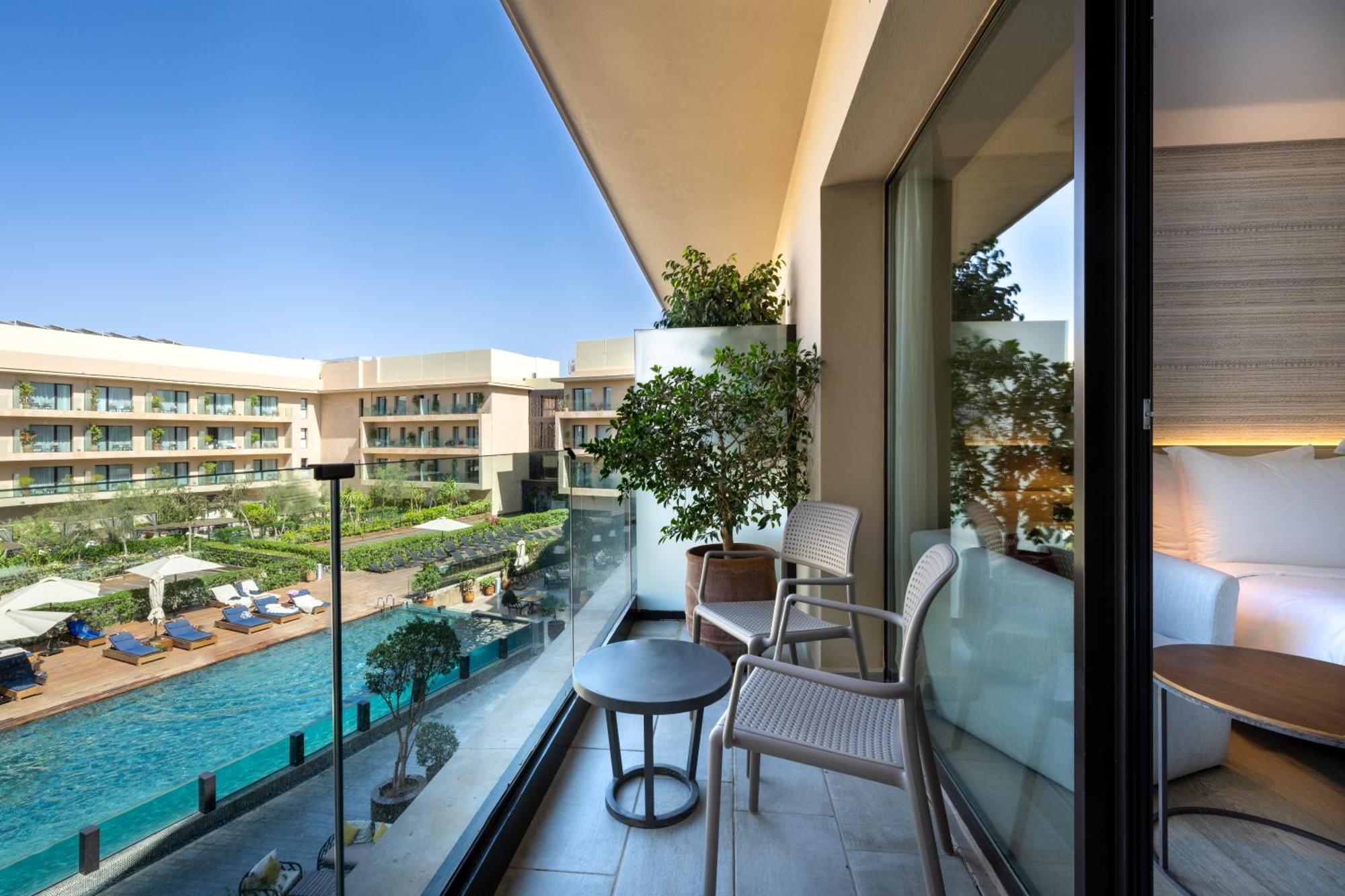 Superior Room - Pool view - Balcony