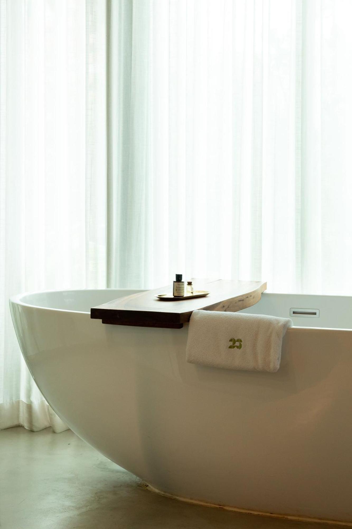 Deluxe Junior Suite