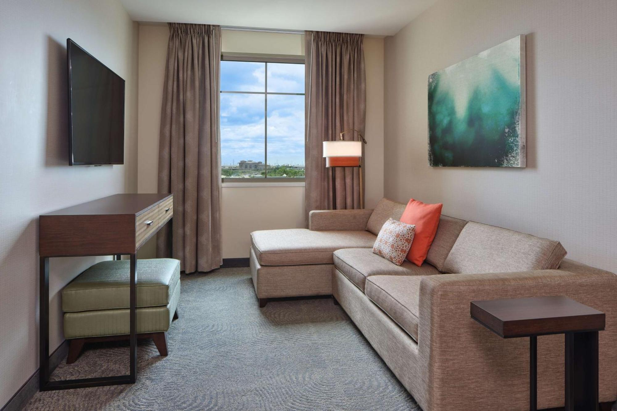 One-Bedroom King Suite,1551642733:JPEG