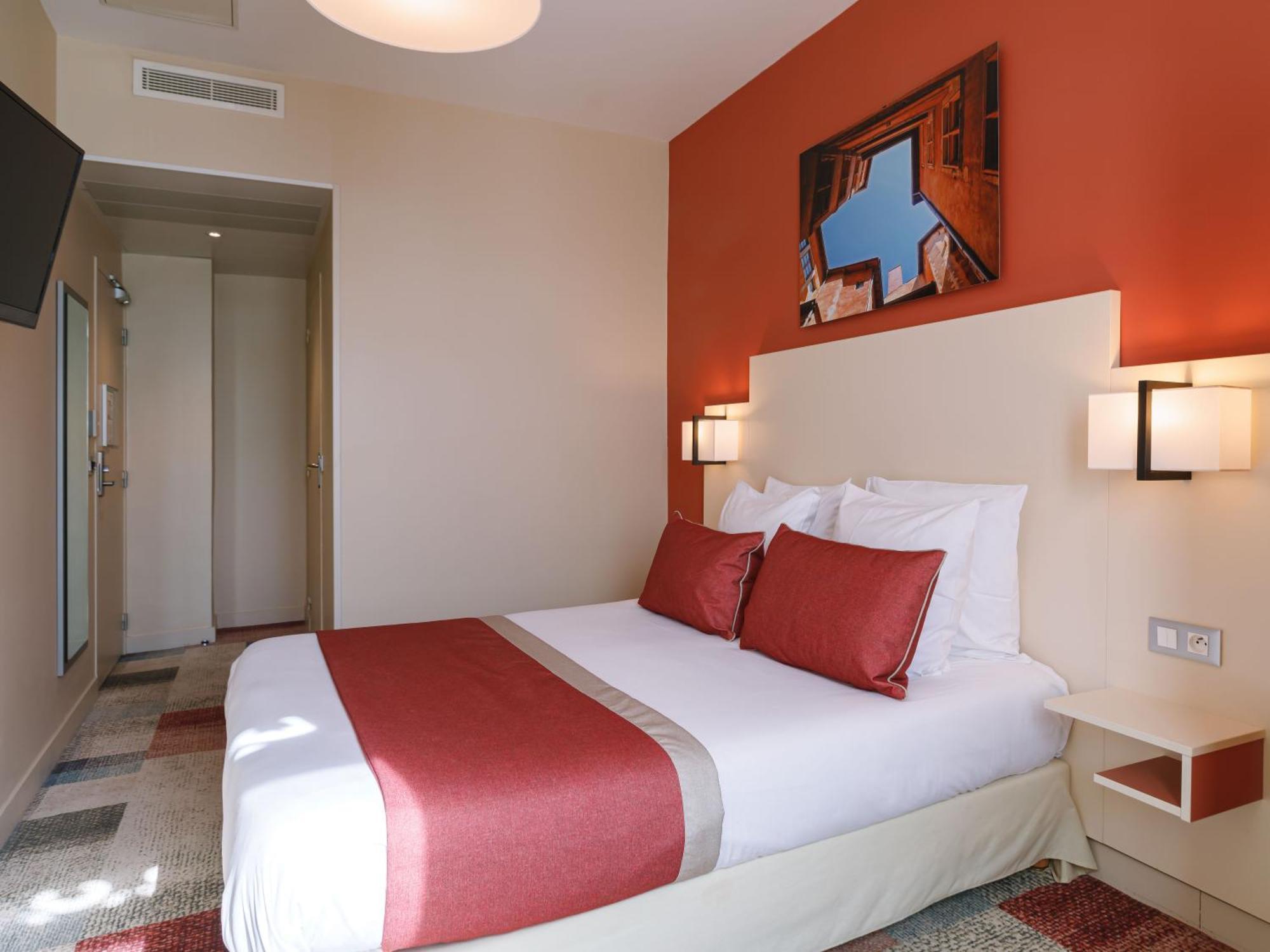 Air-conditioned Comfort Double Room