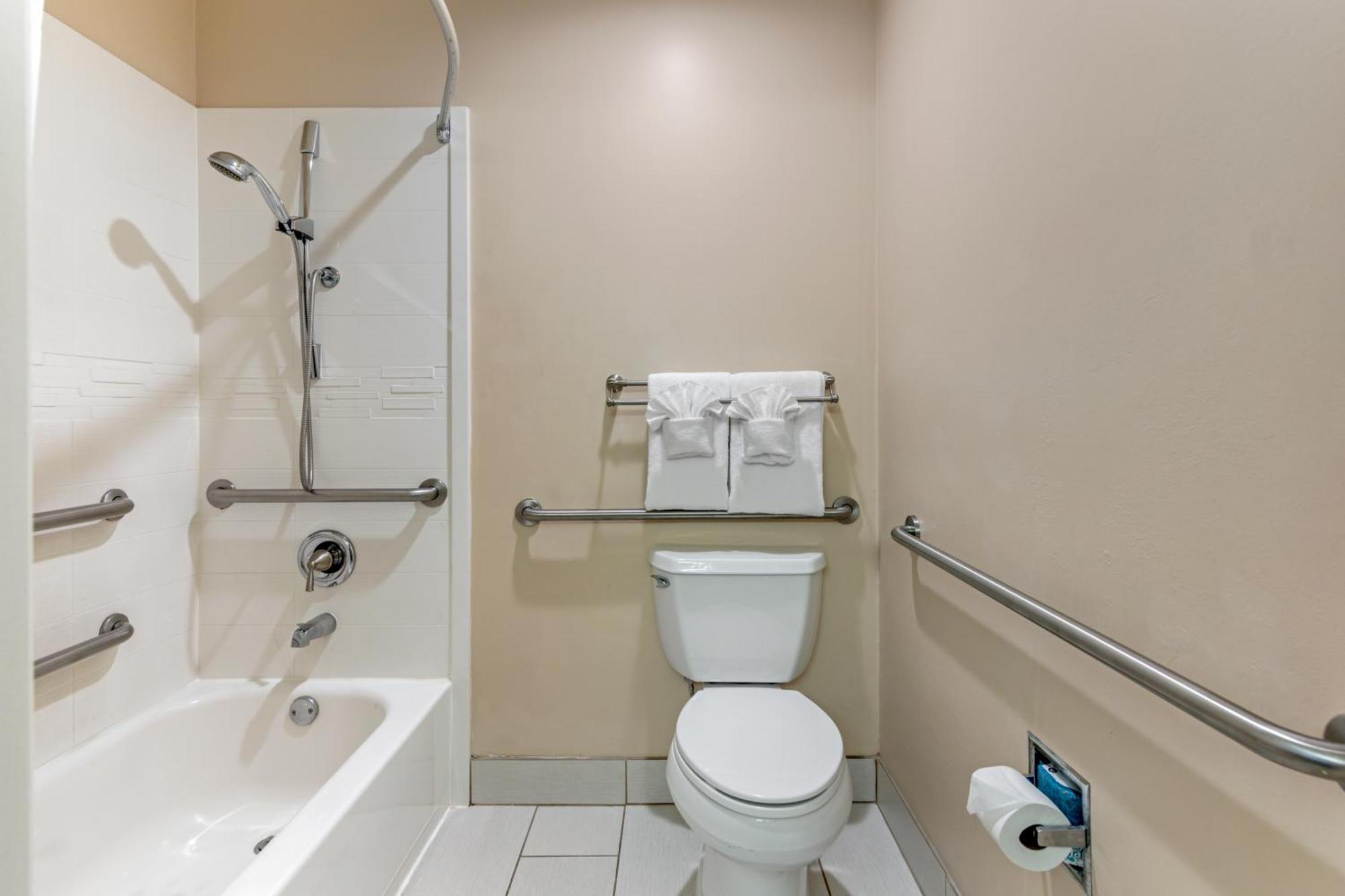 Standard Room, 2 Queen Beds, Accessible Tub, Non Smoking,1554945805:JPEG