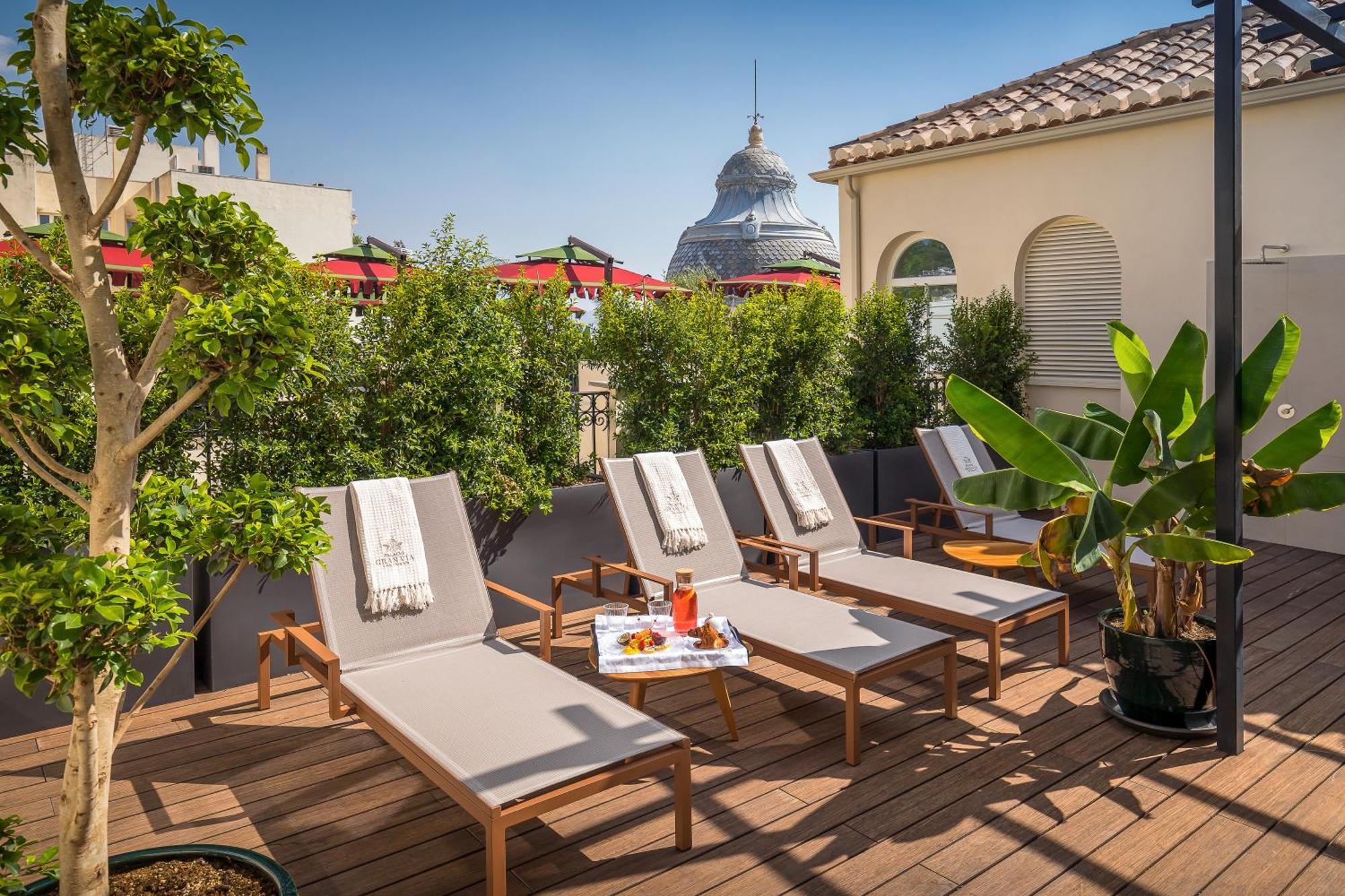 Suite Royale (2 Adultes + 4 Enfants)