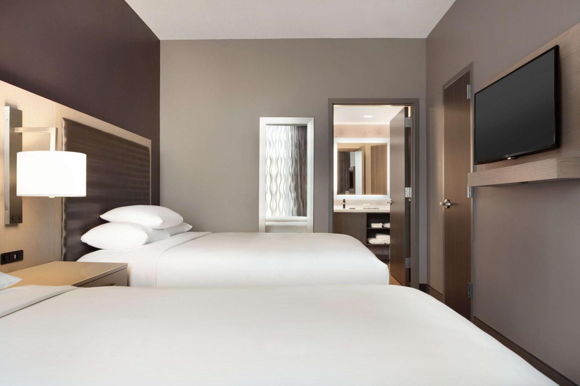 Suite 2 Chambres Lit Queen-Size - Accessible aux Personnes à Mobilité Réduite