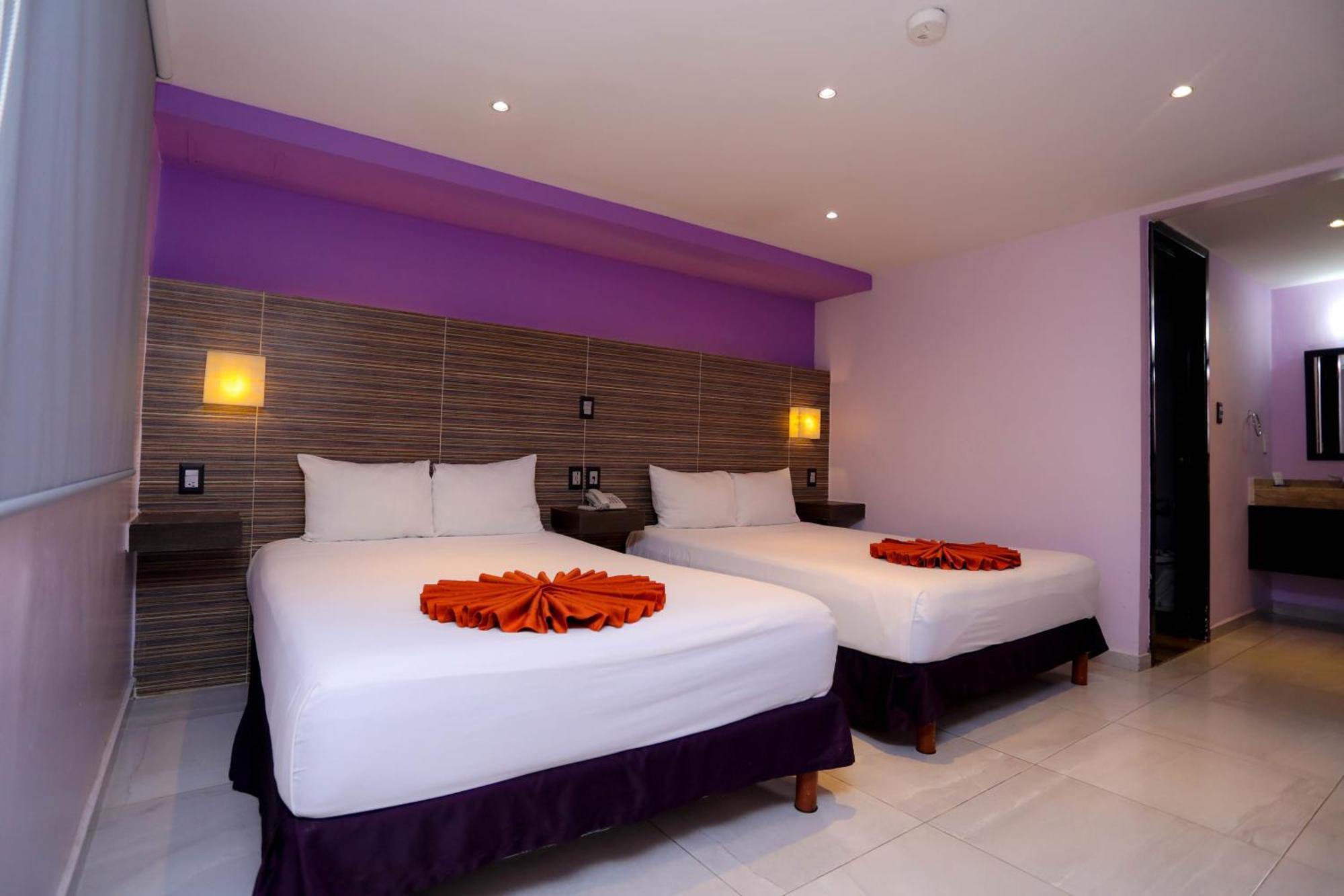 Quarto com 2 Camas de Solteiro