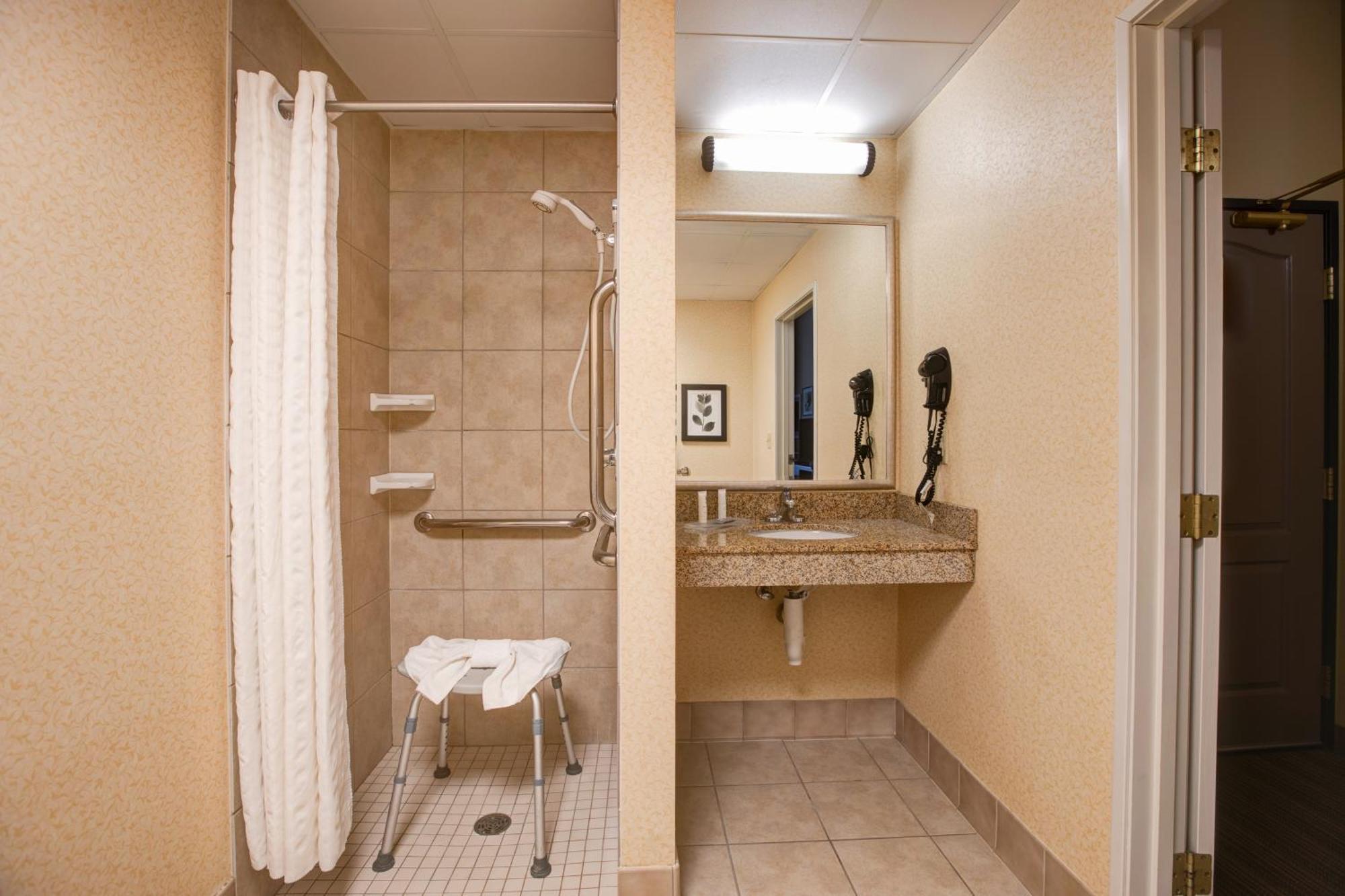 Queen Room with Two Queen Beds - Accessible/Non Smoking