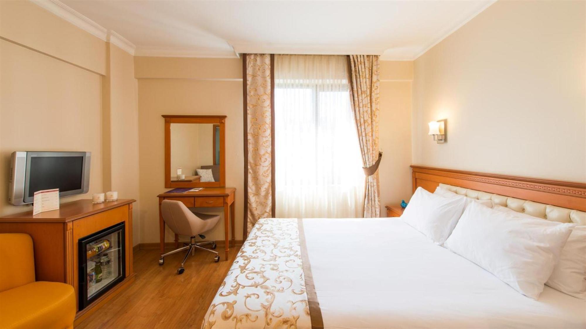 Quarto Standard com Cama de Casal ou 2 de Solteiro