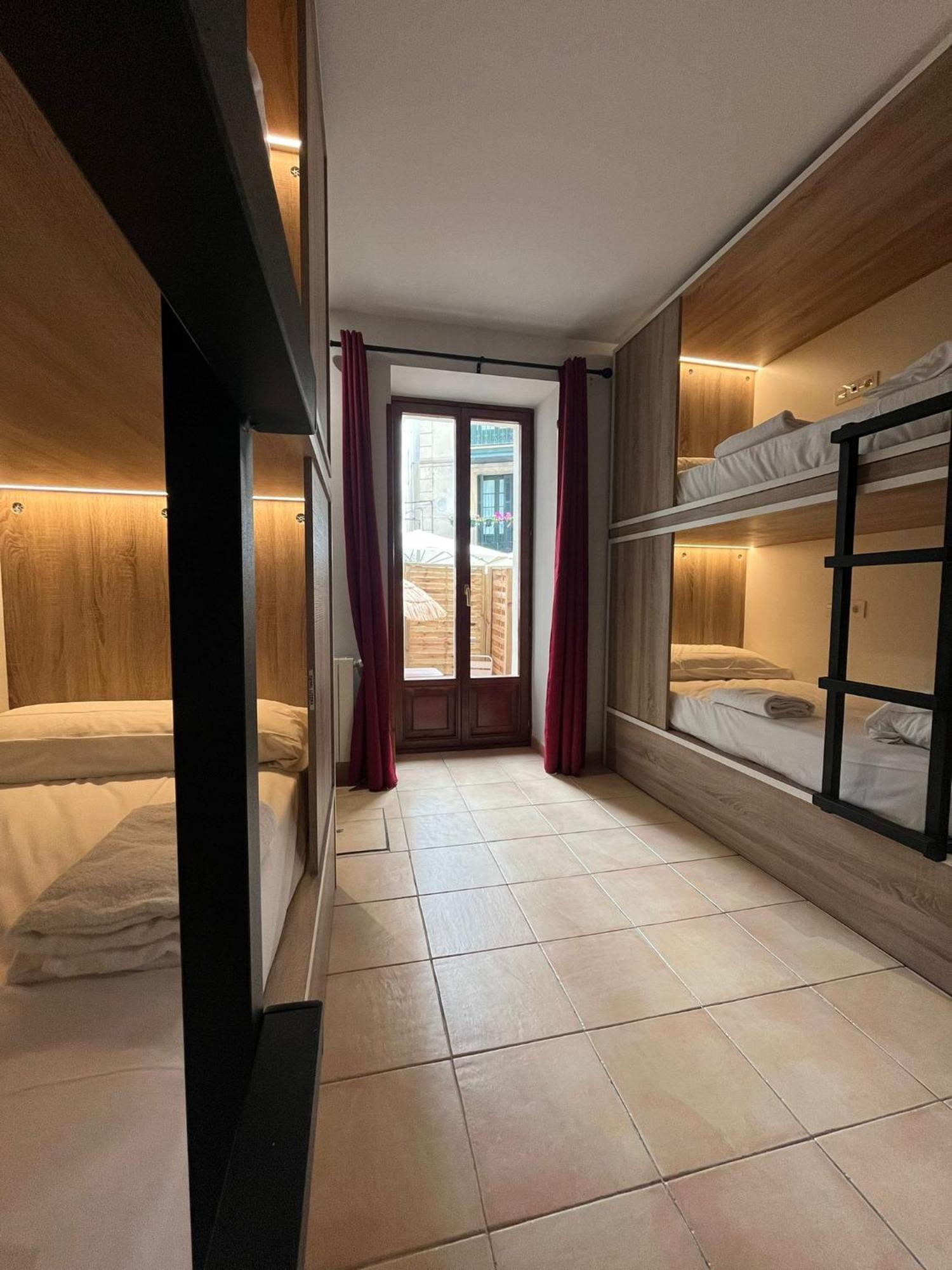Chambre Quadruple avec Salle de Bains Privative