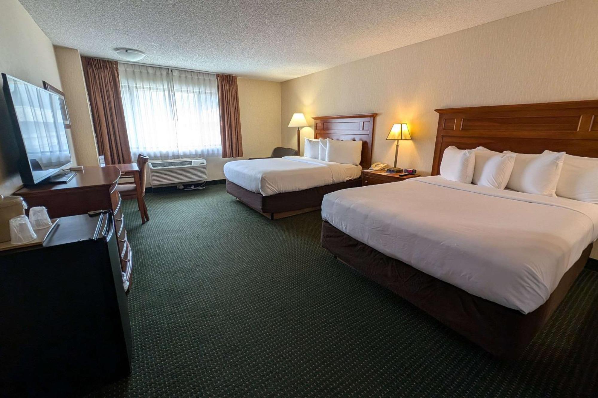Queen Room with Two Queen Beds - Disability Access/Non-Smoking