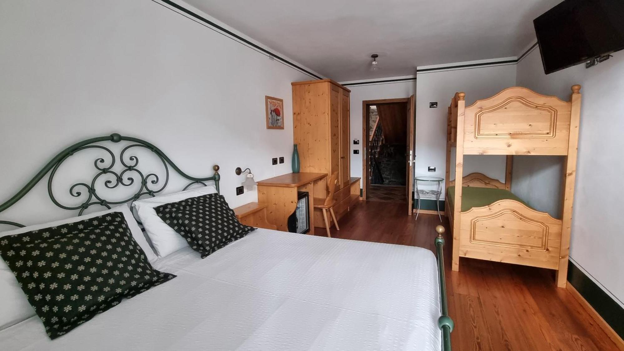 Camera Quadrupla con Balcone