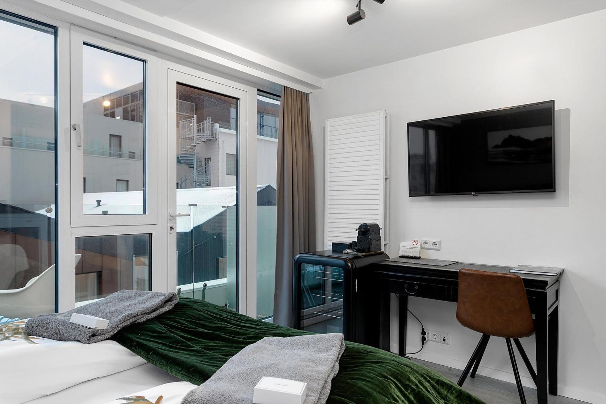 Double Room with Balcony,1614837063:JPEG