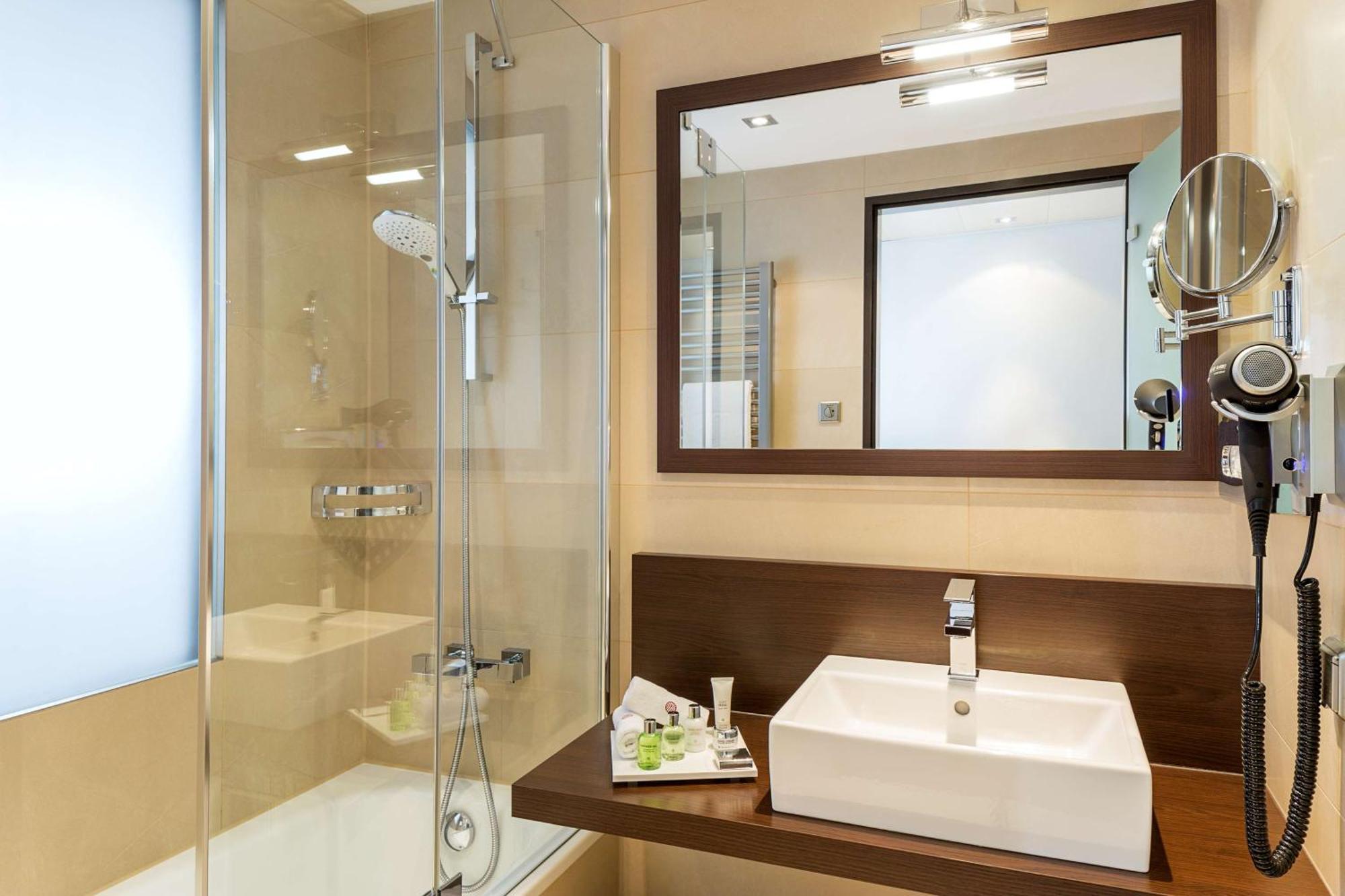 Premium Double or Twin Room,1632993960:JPEG