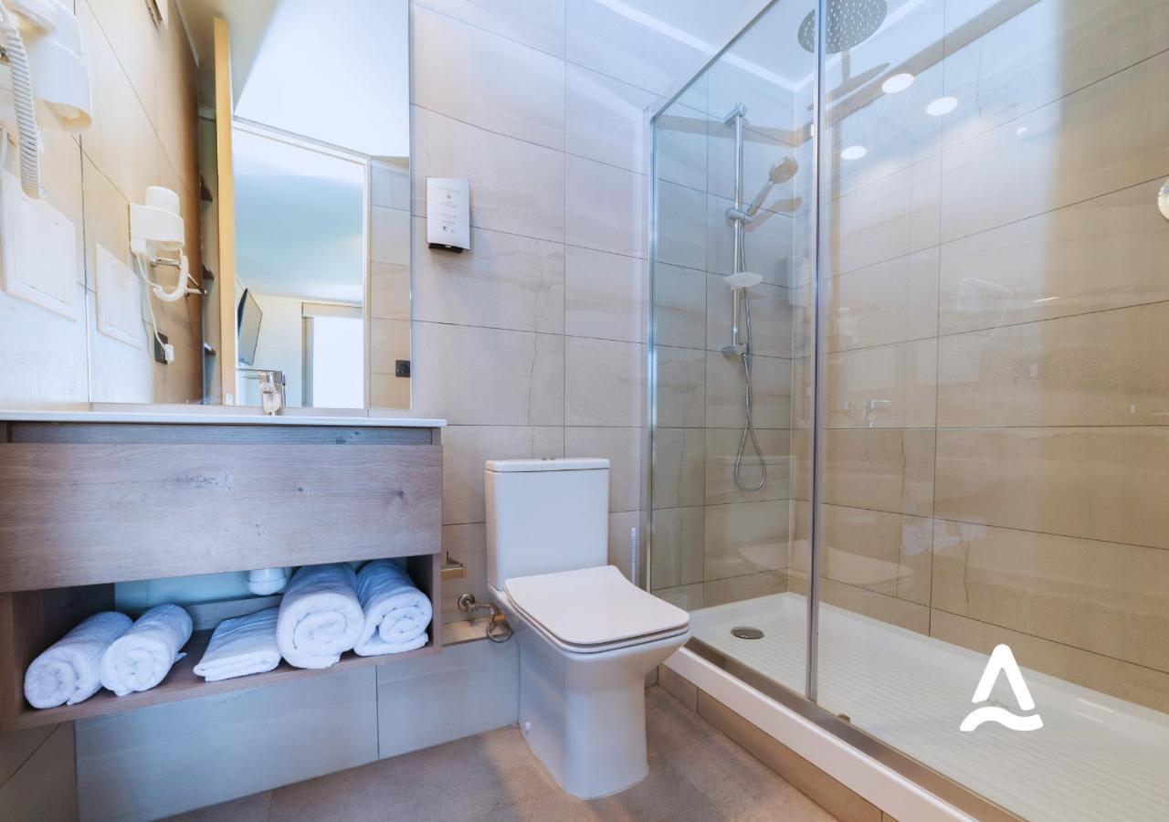 Apartamento com Varanda
