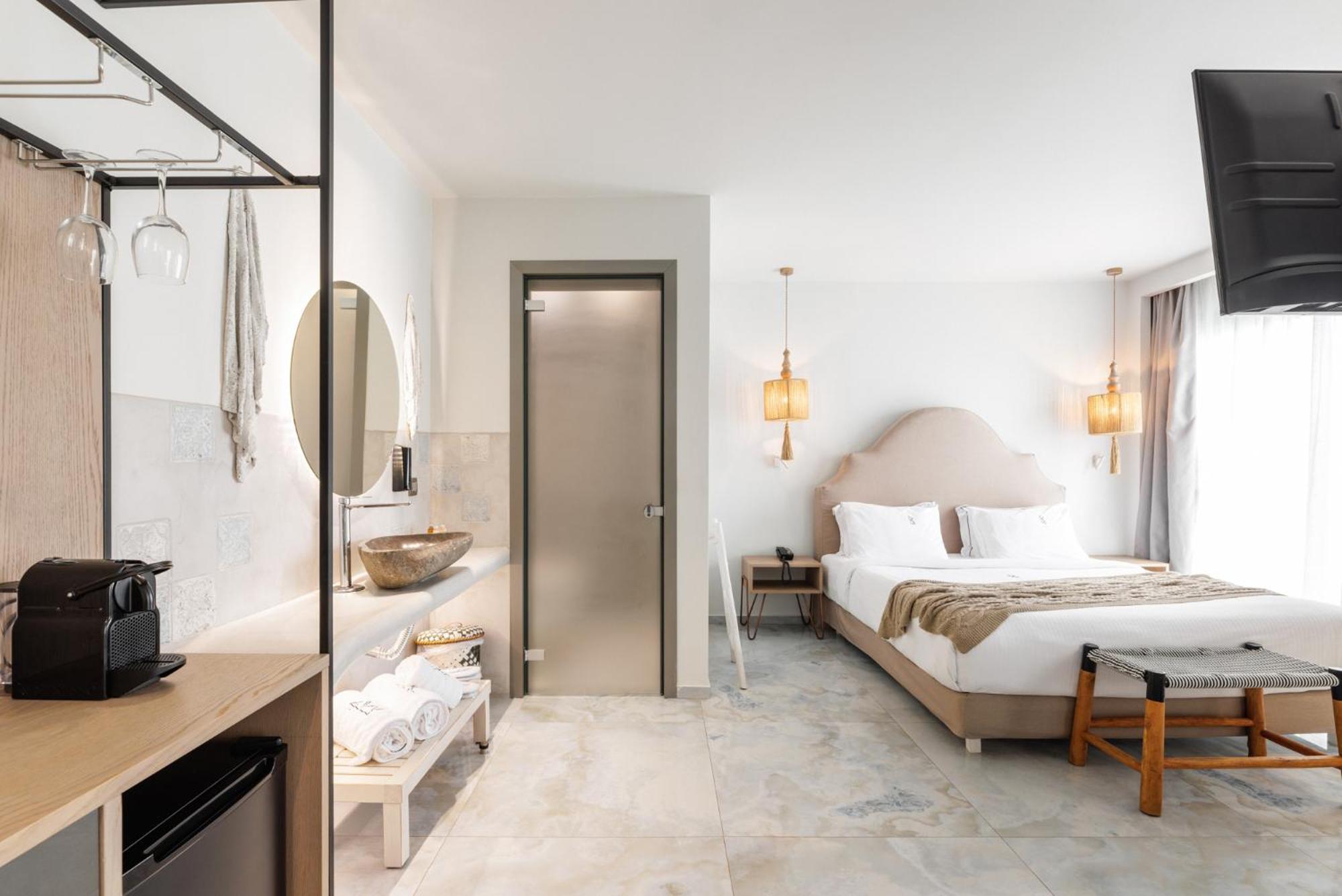 Deluxe Suite mit Meerblick und Whirlpool im Innenbereich