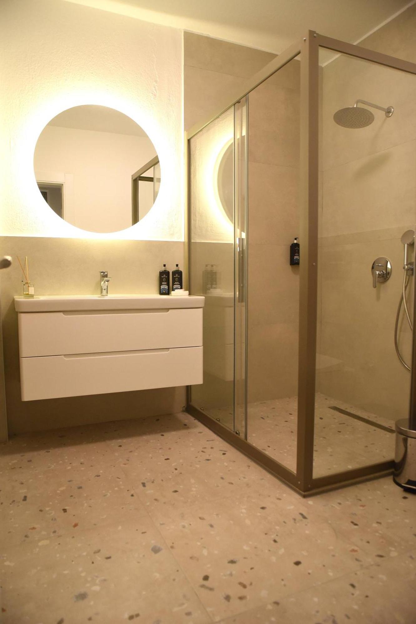 Suite with Swimup