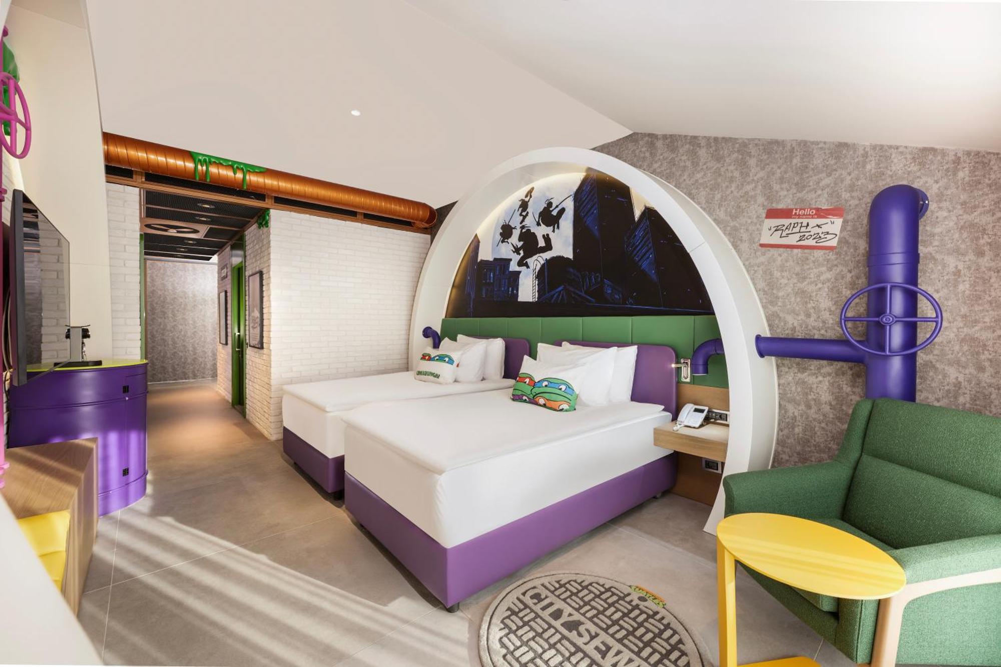 Themed Deluxe Room,1660527142:JPEG
