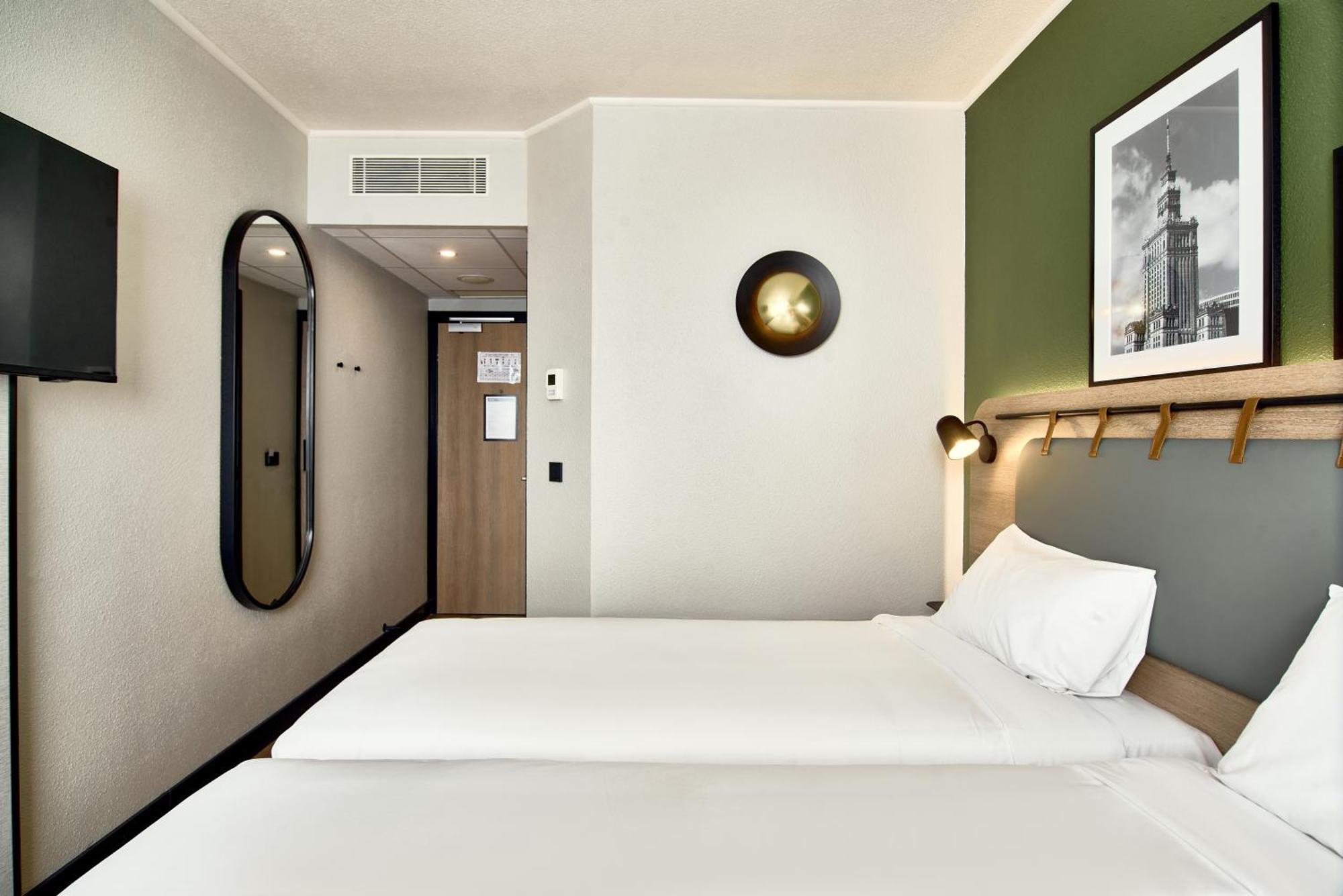 Standaard Kamer - 2 Eenpersoonsbedden